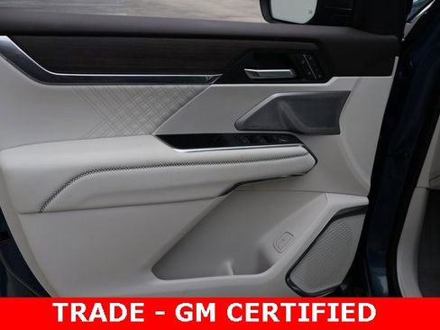 Certified 2025 GMC Acadia Denali w/ Super Cruise Package image 10