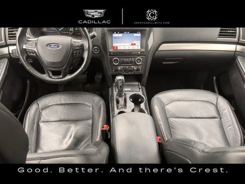 Used 2018 Ford Explorer XLT w/ Equipment Group 202A FWD image 10