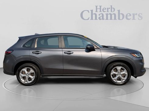 Used 2025 Honda HR-V LX image 12