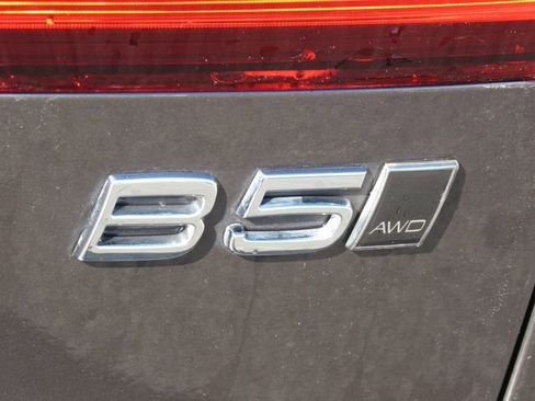 Used 2025 Volvo V60 B5 Cross Country Ultra w/ Protection Package Premier AWD/4WD image 8