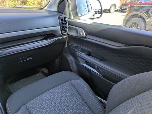 New 2025 Ford Ranger XLT w/ Chrome Accent Package image 18