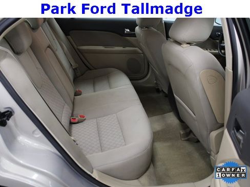 Used 2010 Ford Fusion SE image 25