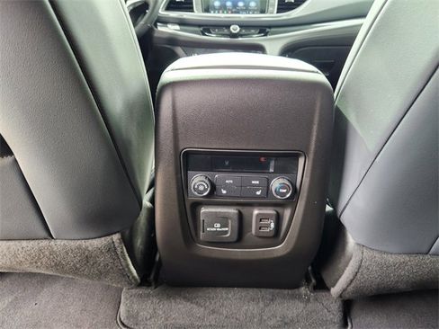 Used 2023 Buick Enclave Premium image 15