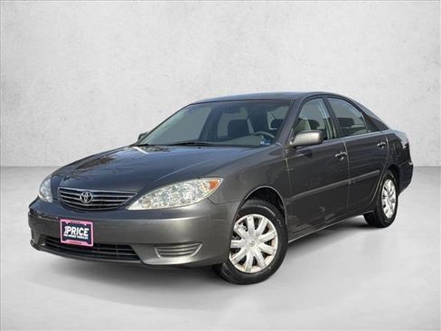Used 2006 Toyota Camry LE image 1