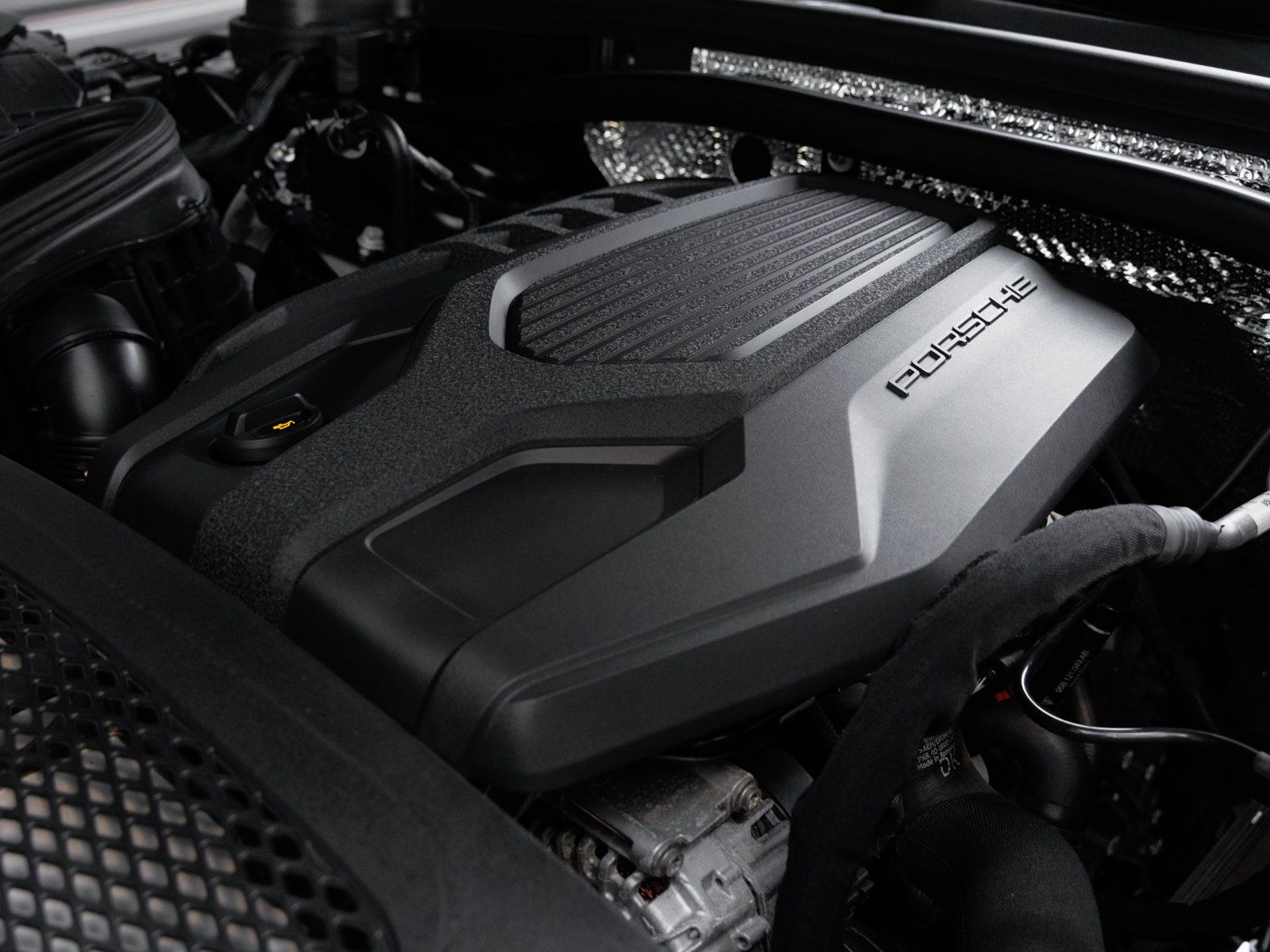 Used 2026 Porsche Macan AWD/4WD image 42