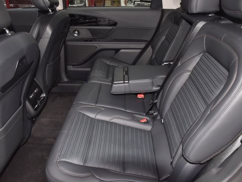 New 2026 Lincoln Nautilus Reserve w/ Jet Appearance Package image 14