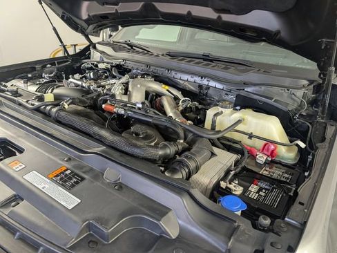 Used 2025 Ford F250 Platinum AWD/4WD image 40