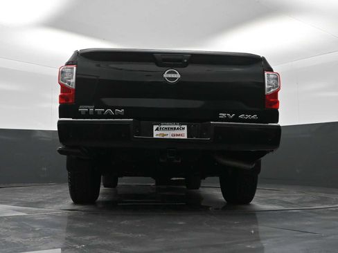 Used 2023 Nissan Titan SV w/ SV Convenience Package image 24