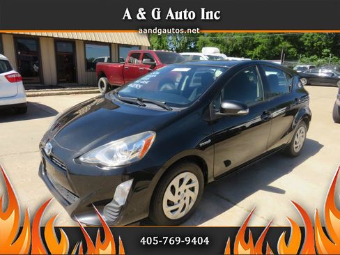 Used 2016 Toyota Prius C Two FWD image 1