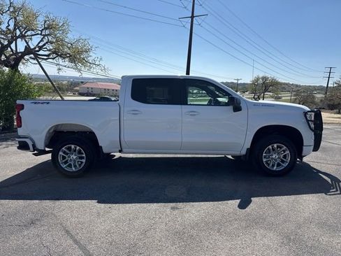 Used 2024 Chevrolet Silverado 1500 RST image 4