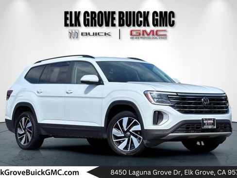 Used 2024 Volkswagen Atlas SE AWD/4WD image 1