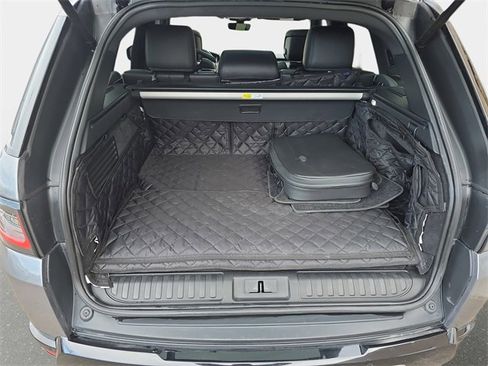 Used 2021 Land Rover Range Rover Sport HSE image 14