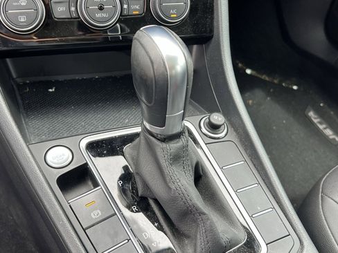 Used 2019 Volkswagen Jetta SE FWD image 19