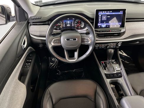 Used 2022 Jeep Compass Latitude w/ Convenience Group AWD/4WD image 20