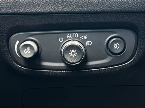 Used 2023 Buick Encore GX Preferred w/ Cold Weather Comfort Package AWD/4WD image 24