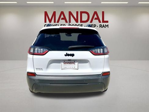 Used 2021 Jeep Cherokee Latitude Plus FWD image 6