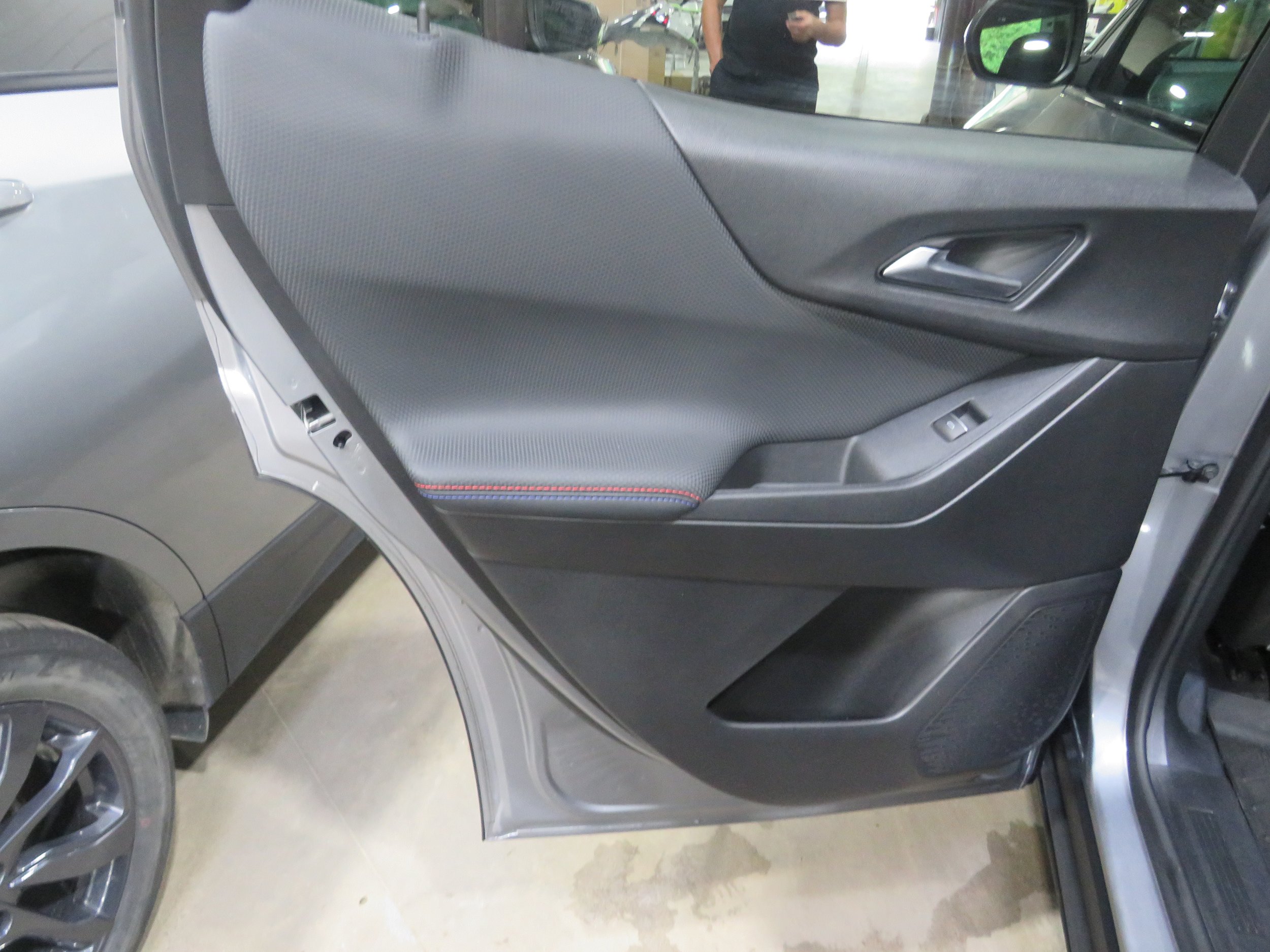 Used 2025 Chevrolet Equinox RS AWD/4WD image 26