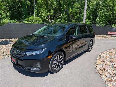 Used 2025 Honda Odyssey EX-L image 1