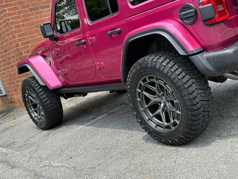 Used 2024 Jeep Wrangler Unlimited Rubicon 392 image 19