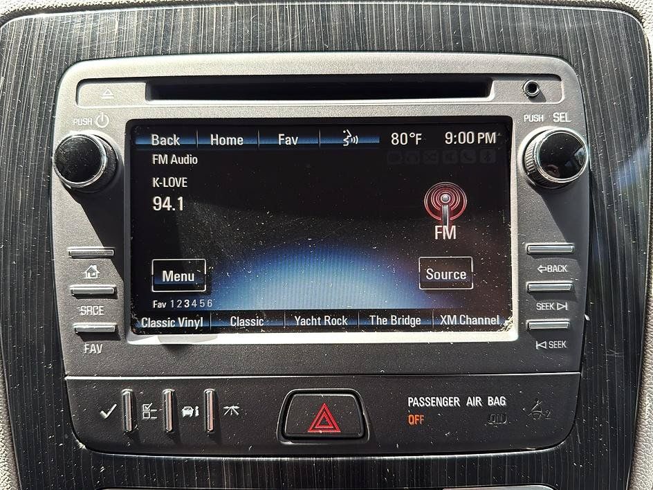 Used 2016 Chevrolet Traverse LT AWD/4WD image 39