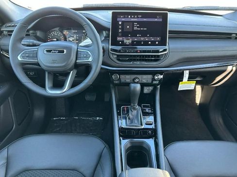 New 2026 Jeep Compass Latitude AWD/4WD image 5