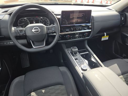 New 2026 Nissan Pathfinder SV AWD/4WD image 13