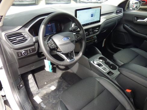 New 2025 Ford Escape SE image 20