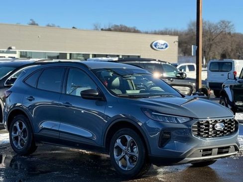 Used 2025 Ford Escape ST-Line w/ Tech Pack #1 image 32