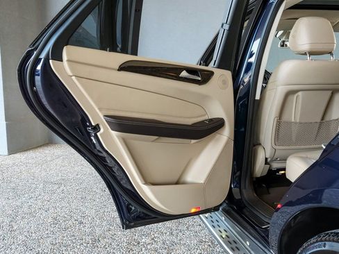 Used 2017 Mercedes-Benz GLE 43 AMG 4MATIC w/ Premium 2 Package image 51