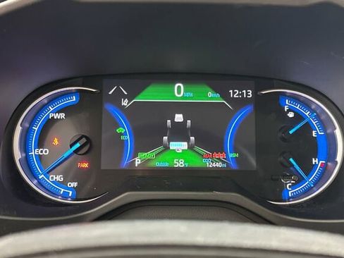 Used 2025 Toyota RAV4 XLE image 29