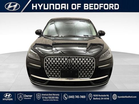 Used 2023 Lincoln Corsair AWD image 2