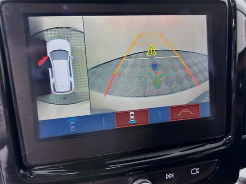 Used 2018 Chevrolet Traverse High Country AWD/4WD image 17