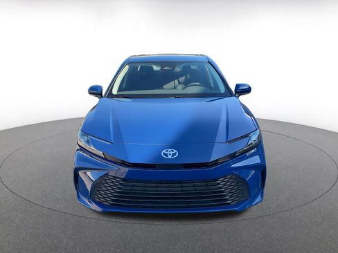 Used 2025 Toyota Camry LE image 21