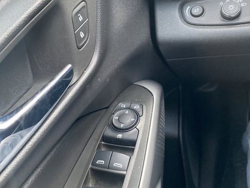 Used 2024 Chevrolet Trax RS image 16