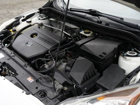 Used 2011 MAZDA MAZDA3 s Sport image 15