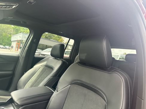 New 2025 Jeep Grand Cherokee Laredo image 14