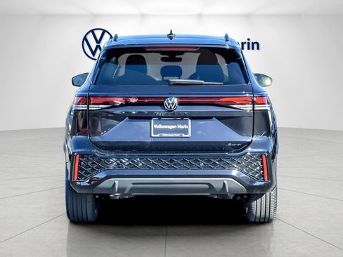 New 2026 Volkswagen Tiguan SE R-Line image 4