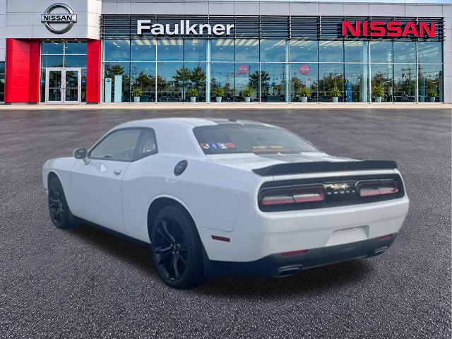 Used 2017 Dodge Challenger SXT w/ Blacktop Package RWD image 5