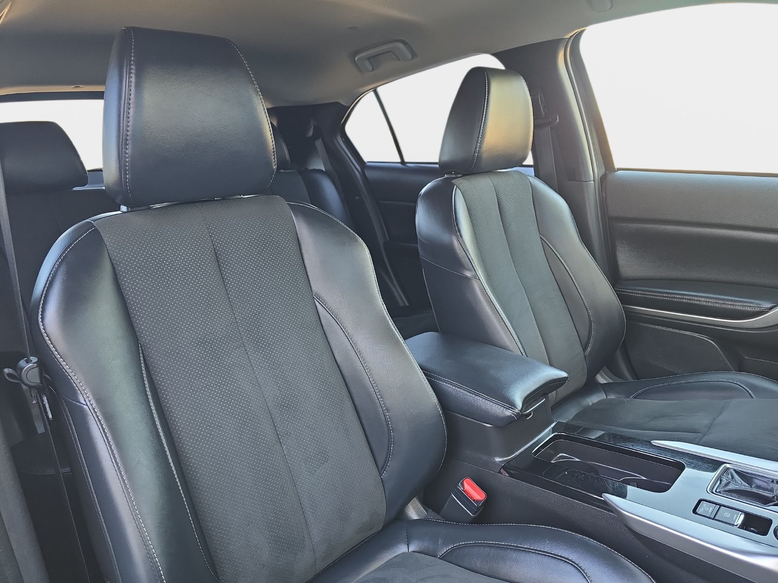 Used 2025 Mitsubishi Eclipse Cross SE AWD/4WD image 12