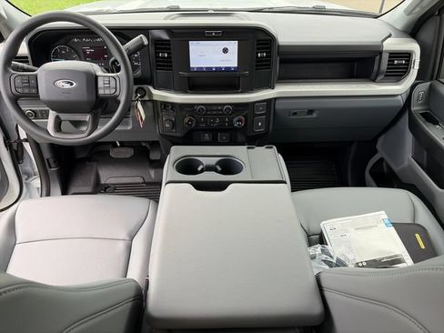 New 2026 Ford F550 4x4 Supercab Super Duty image 9