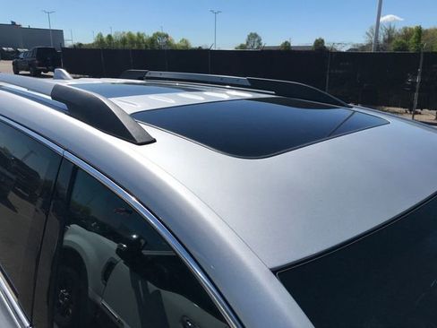 Used 2020 GMC Acadia SLT w/ Trailering Package AWD/4WD image 11