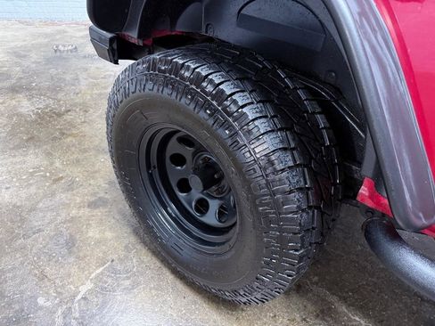 Used 2009 Jeep Wrangler X AWD/4WD image 10