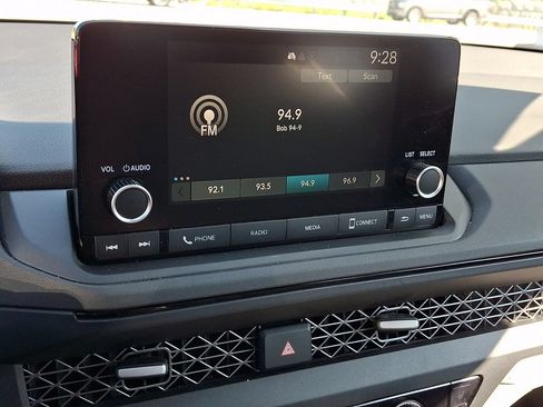 Used 2024 Honda Accord EX image 3