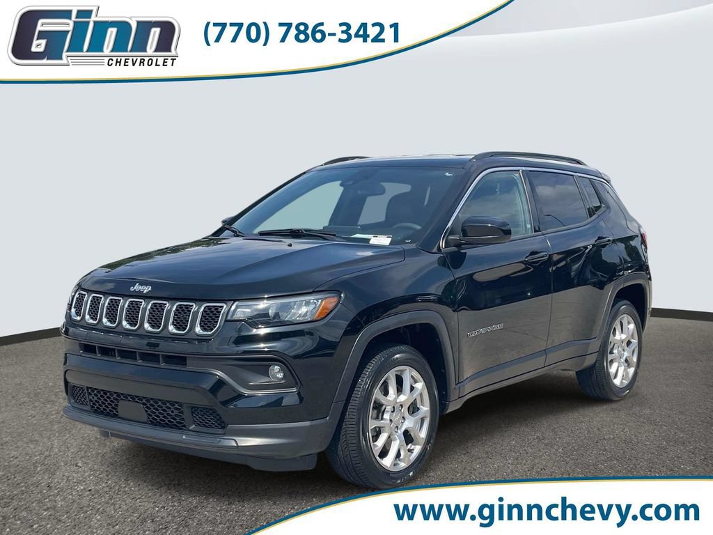 Used 2023 Jeep Compass Latitude AWD/4WD image 1