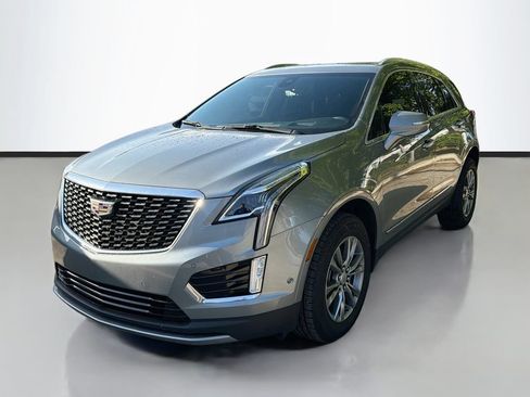 Used 2023 Cadillac XT5 Premium Luxury w/ Technology Package FWD image 3