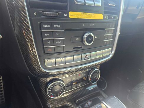 Used 2017 Mercedes-Benz G 63 AMG 4MATIC image 29