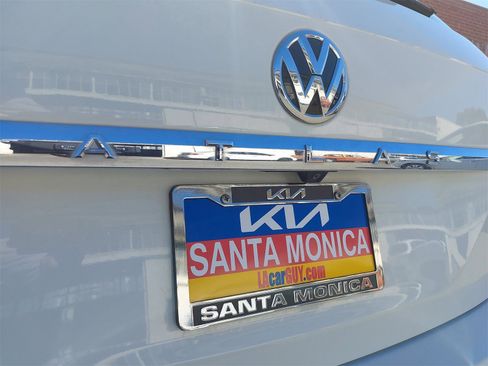 Used 2018 Volkswagen Atlas SE image 41
