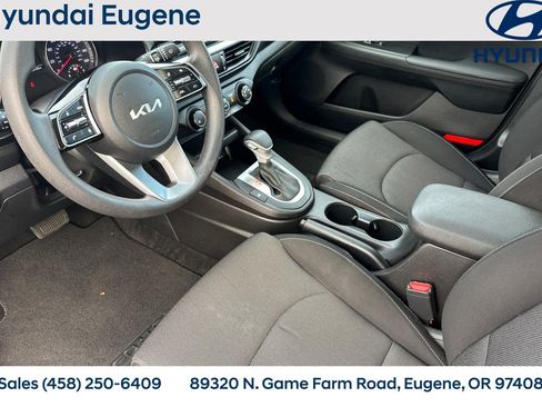 Used 2023 Kia Forte LXS image 11