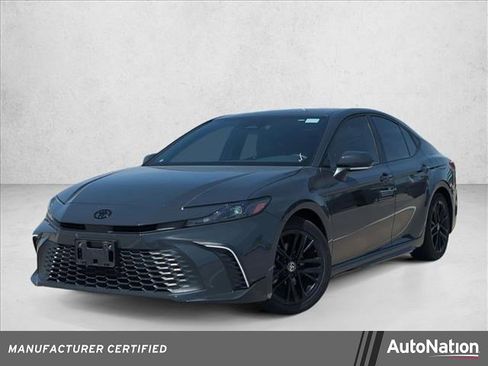 Certified 2025 Toyota Camry SE w/ Convenience Package image 1