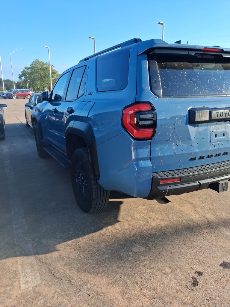 Used 2025 Toyota 4Runner SR5 AWD/4WD image 4